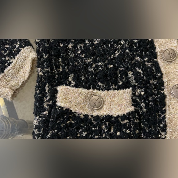 Chanel Black and Gold Tweed Egyptian Collections Cardigan - Picture 8 of 16